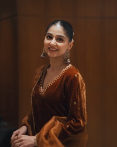 anaswara-rajan-in-coffee-brown-churidar-dress-photos-001