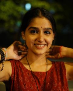 anaswara-rajan-in-long-skirt-and-top-latest-images-001