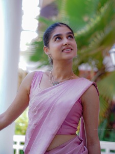 anaswara-rajan-in-pastel-colour-saree-photos-010