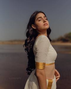 anaswara-rajan-in-traditional-dress-photoshoot-photos-014