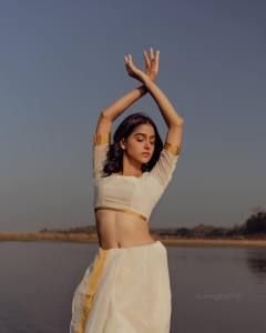 anaswara-rajan-in-traditional-dress-photoshoot-photos-016
