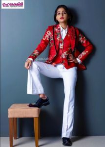 anaswara-rajan-latest-photoshoot-for-grihalakshmi-001