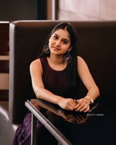 anaswara-rajan-new-photos-0212-001