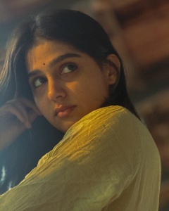 anaswara-rajan-no-makeup-photos-002