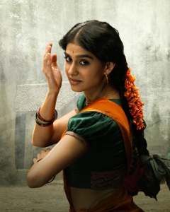 anaswara-rajan-with-love-look-photo-006