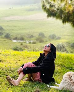 anaswara-rajan-with-pets-images-009