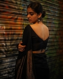 anaswara-rajan-in-black-saree-004
