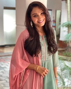 1_andrea-jeremiah-latest-photos-0491-030