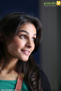 6550andrea_jeremiah_stills__47-001