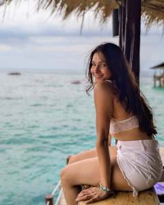 andrea-jeremiah-beach-photos
