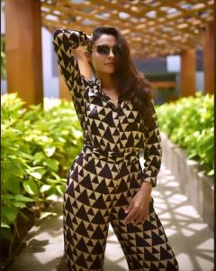 andrea-jeremiah-latest-images-004