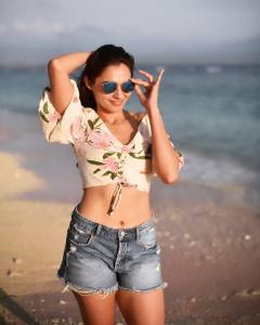 andrea-jeremiah-latest-images
