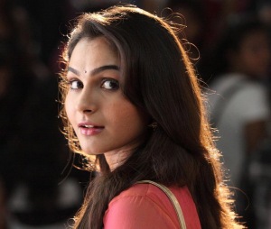 andrea-jeremiah-latest-pics-00150
