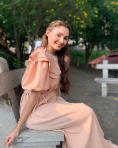 andrea-jeremiah-latest-pics-002