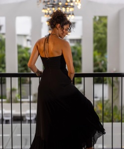 andrea-jeremiah-latest-pics-003