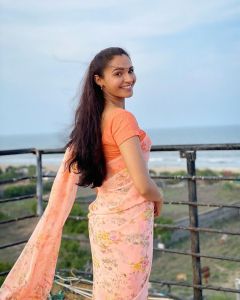 andrea-jeremiah-latest-pics-006