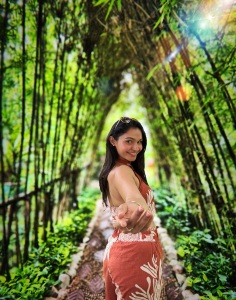 andrea-jeremiah-latest-pics-022