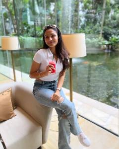 andrea-jeremiah-new-photos-09213-001