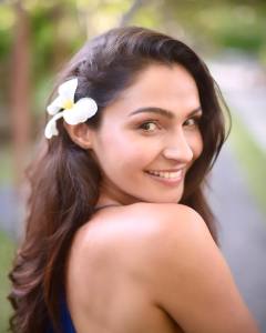 andrea-jeremiah-new-photos-09213-004