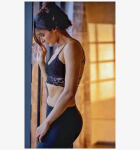 andrea-jeremiah-new-photos-09213-013