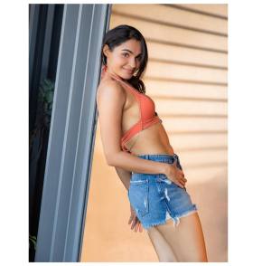andrea-jeremiah-new-photos-09213-014