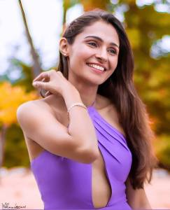 andrea-jeremiah-new-photos-09213-016