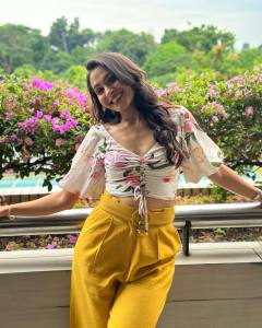 andrea-jeremiah-new-photos-09213-033
