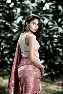 andrea-jeremiah-new-saree-photos-003