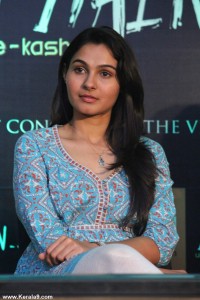 andrea-jeremiah-photos-01330