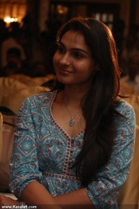andrea-jeremiah-photos-02968