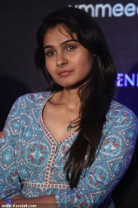 andrea-jeremiah-photos-03119