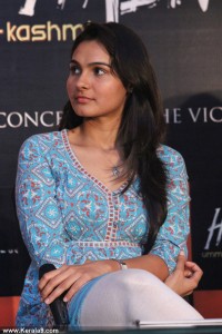 andrea-jeremiah-pics-00278