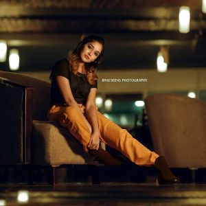 1_anikha-surendran-latest-photoshoot-008
