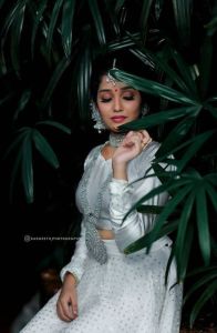 1_anikha-surendran-latest-photoshoot-009