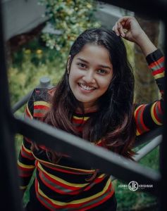 1_anikha-surendran-latest-photoshoot-012