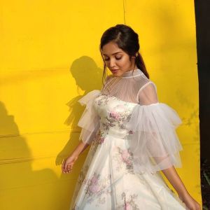 2_anikha-surendran-latest-photoshoot-001