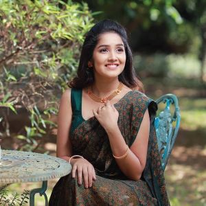 2_anikha-surendran-latest-photoshoot-005