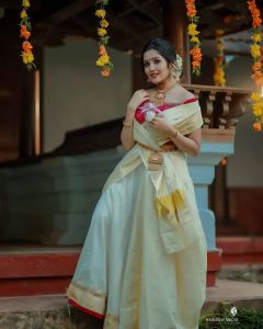 Anikha-surendran-new-onam-2021-photoshoot-003