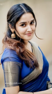 actress-anikha-surendran-photos-in-blue-blouse-match-with-blue-saree-001