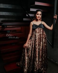 anikha latest photoshoot-007
