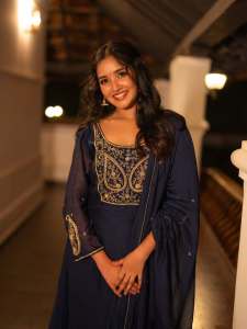 anikha-surendran-in-dark-blue-party-wear-churidar-ideas-photos-001