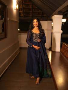 anikha-surendran-in-dark-blue-party-wear-churidar-ideas-photos-003