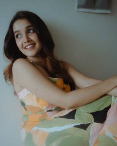 anikha-surendran-in-floral-print-sleeveless-dress-photos-003