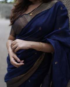 anikha-surendran-in-navy-blue-saree-photos-006