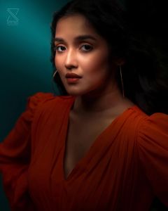 anikha-surendran-in-orange-colour-outfit-photos-004
