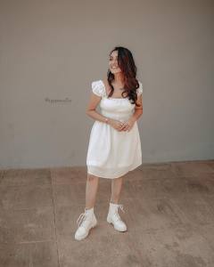 anikha-surendran-in-white-short-frock-dress-photos-003