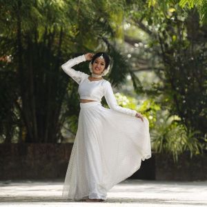 anikha-surendran-instagram-picuki-001