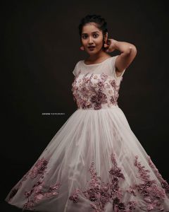 anikha surendran latest images-002