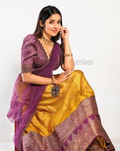 anikha-surendran-latest-photos-0518-004