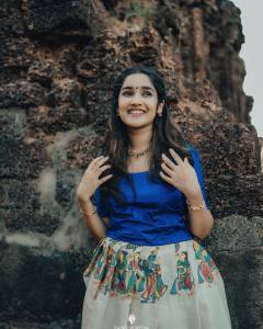 anikha-surendran-latest-photos-0518-006